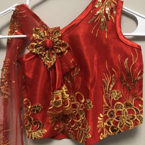 Unique Skirt Set (XS/Petite) - Picture 1 of 4